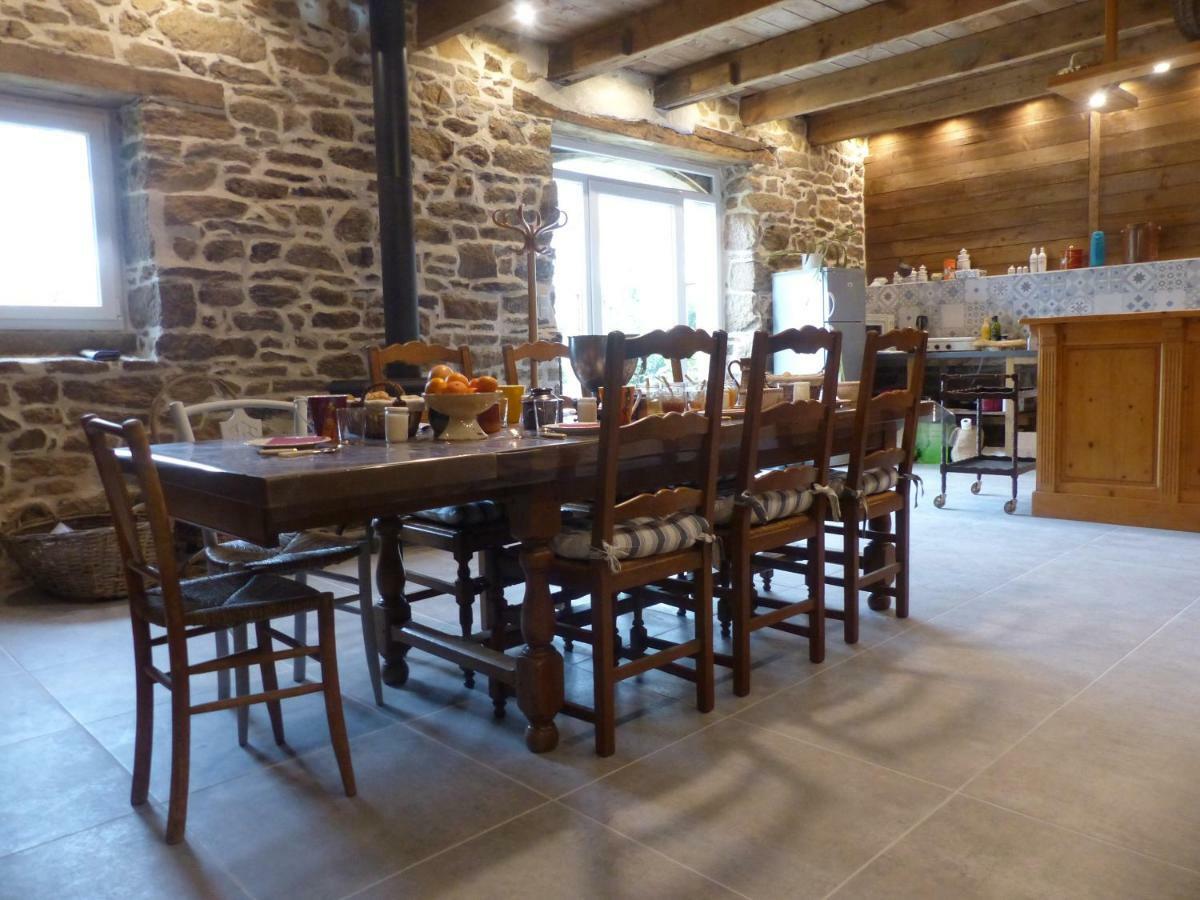 La Ferme De Kerhors Hotel Tréméoc Eksteriør billede